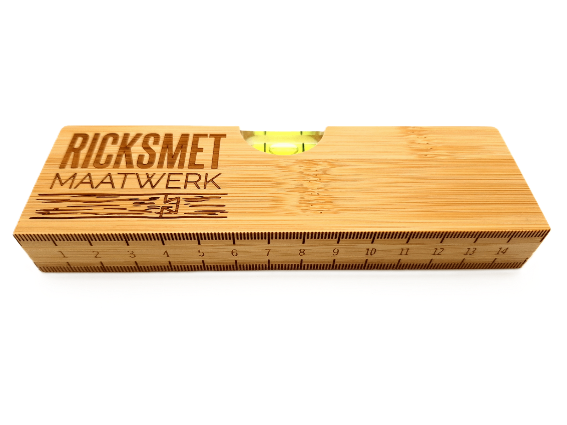 Bottle opener with spirit level 1