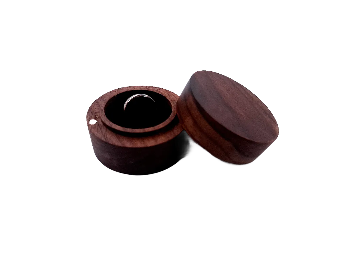 Walnut ring box 1