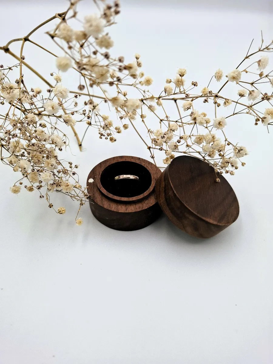 Walnut ring box