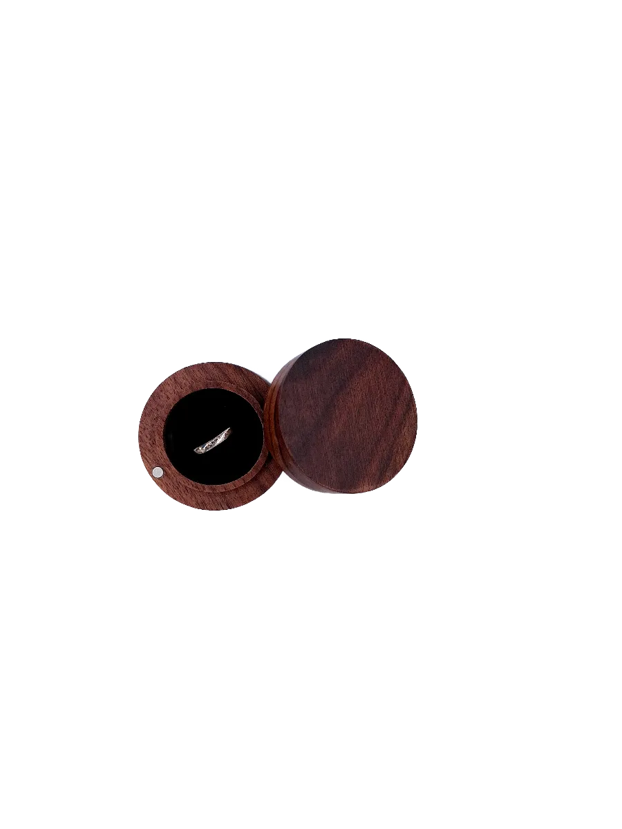 Walnut ring box 2